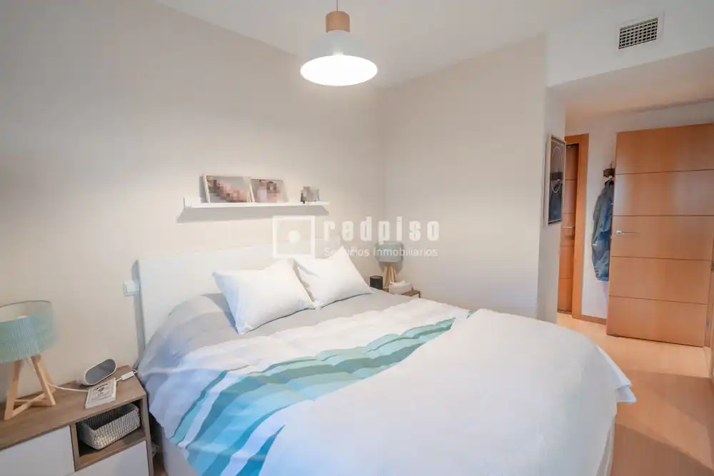 Bedroom of Flat for rent in Getafe  with Air Conditioner, Heating and Private garden
