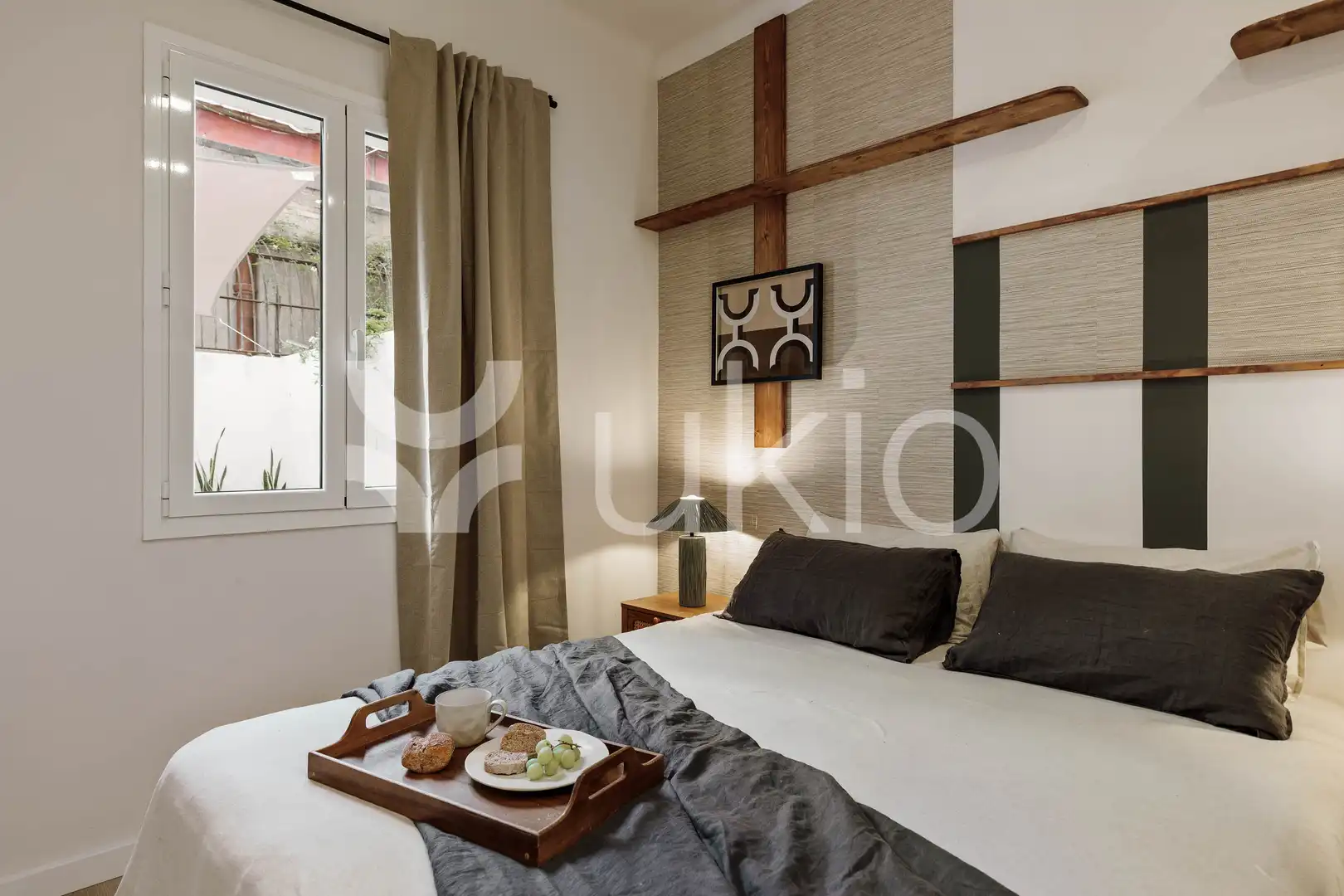 Dormitori de Apartament de lloguer en Barcelona amb Aire condicionat, Calefacció i Terrassa