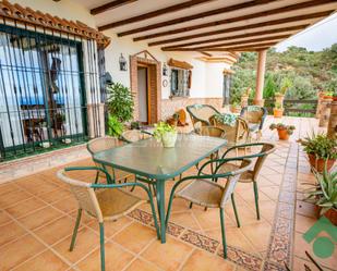 Terrace of House or chalet for sale in Algeciras  with Air Conditioner and Private garden