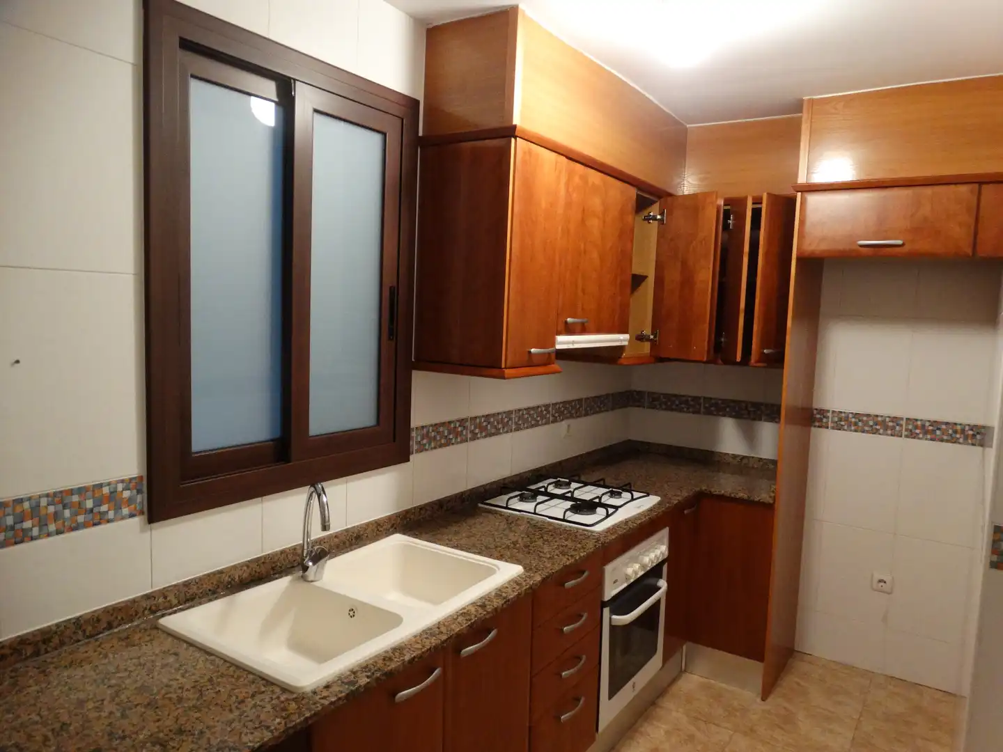 Duplex with terrace for sale in La Geltrú - Sant Jordi, imagen 2