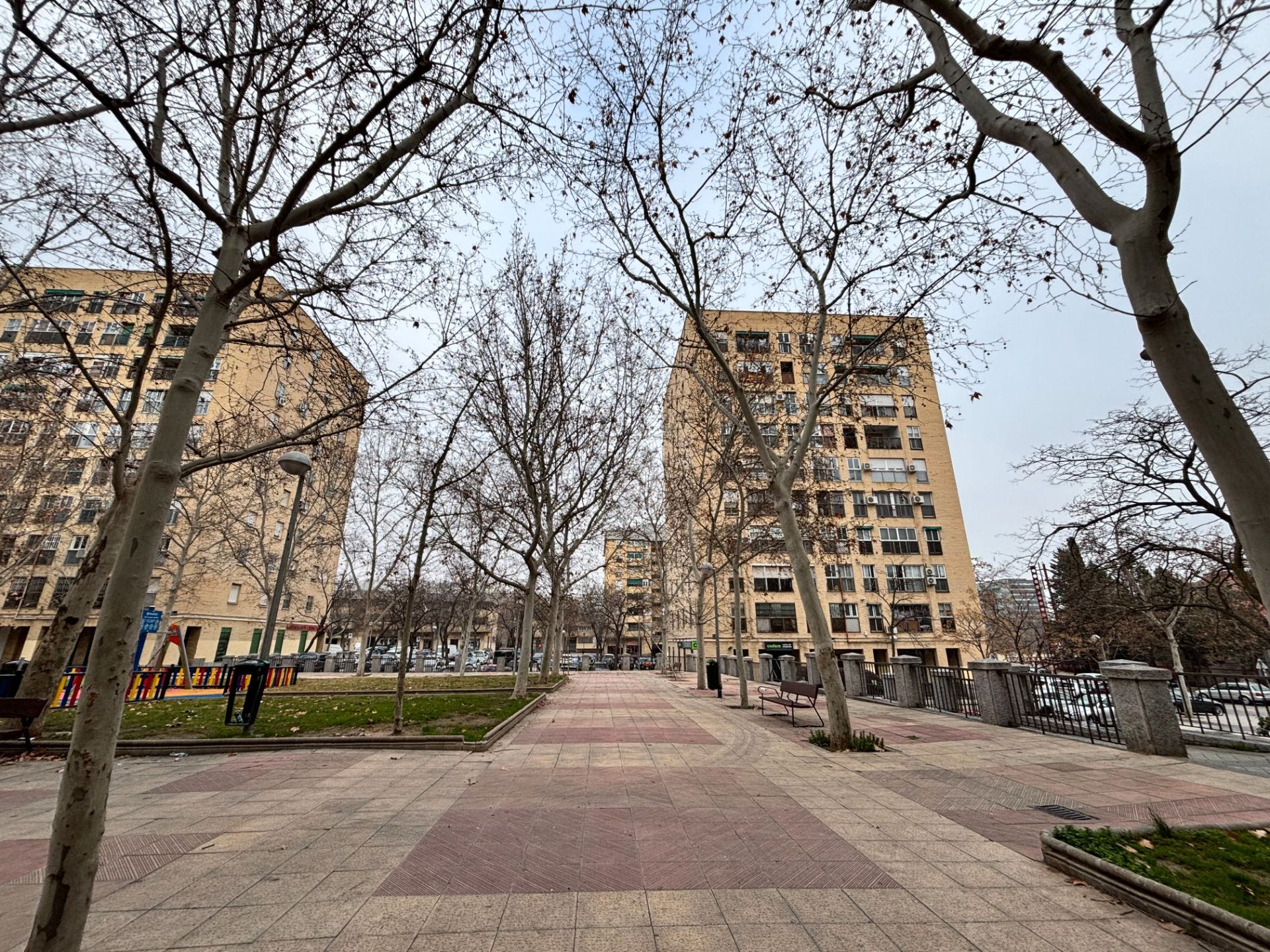 Vista exterior de Pis en venda en  Madrid Capital amb Calefacció, Terrassa i Traster