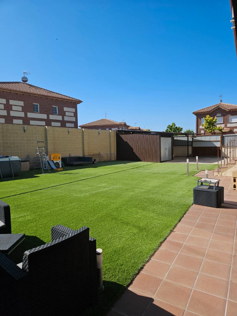 Garden of House or chalet for sale in Seseña  with Air Conditioner, Heating and Private garden