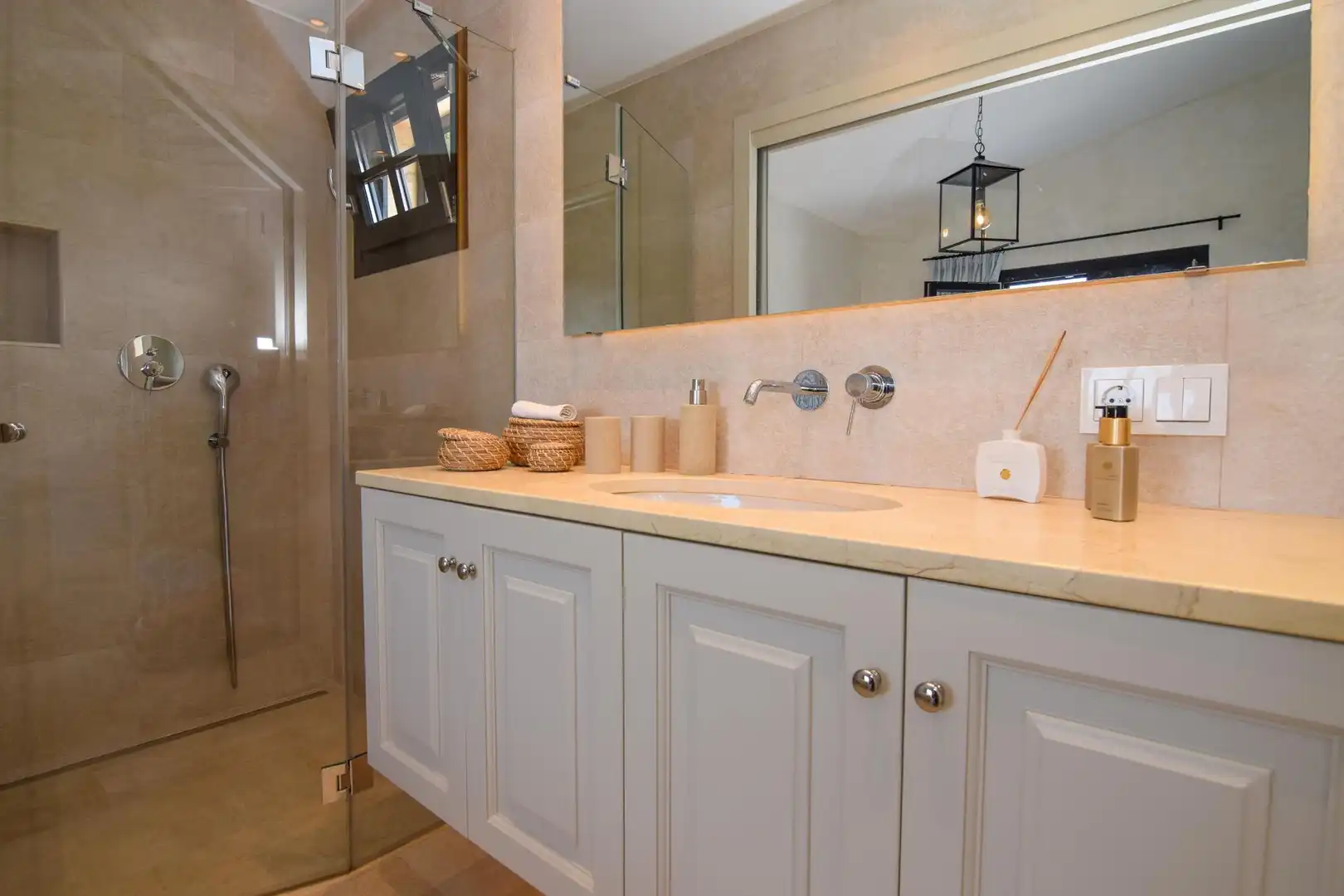 Bathroom of Houses for sale in Artà  with Air Conditioner and Swimming Pool