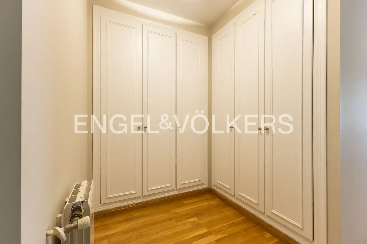Piso de alquiler en Valencia con Aire acondicionado, Calefacción y Parquet