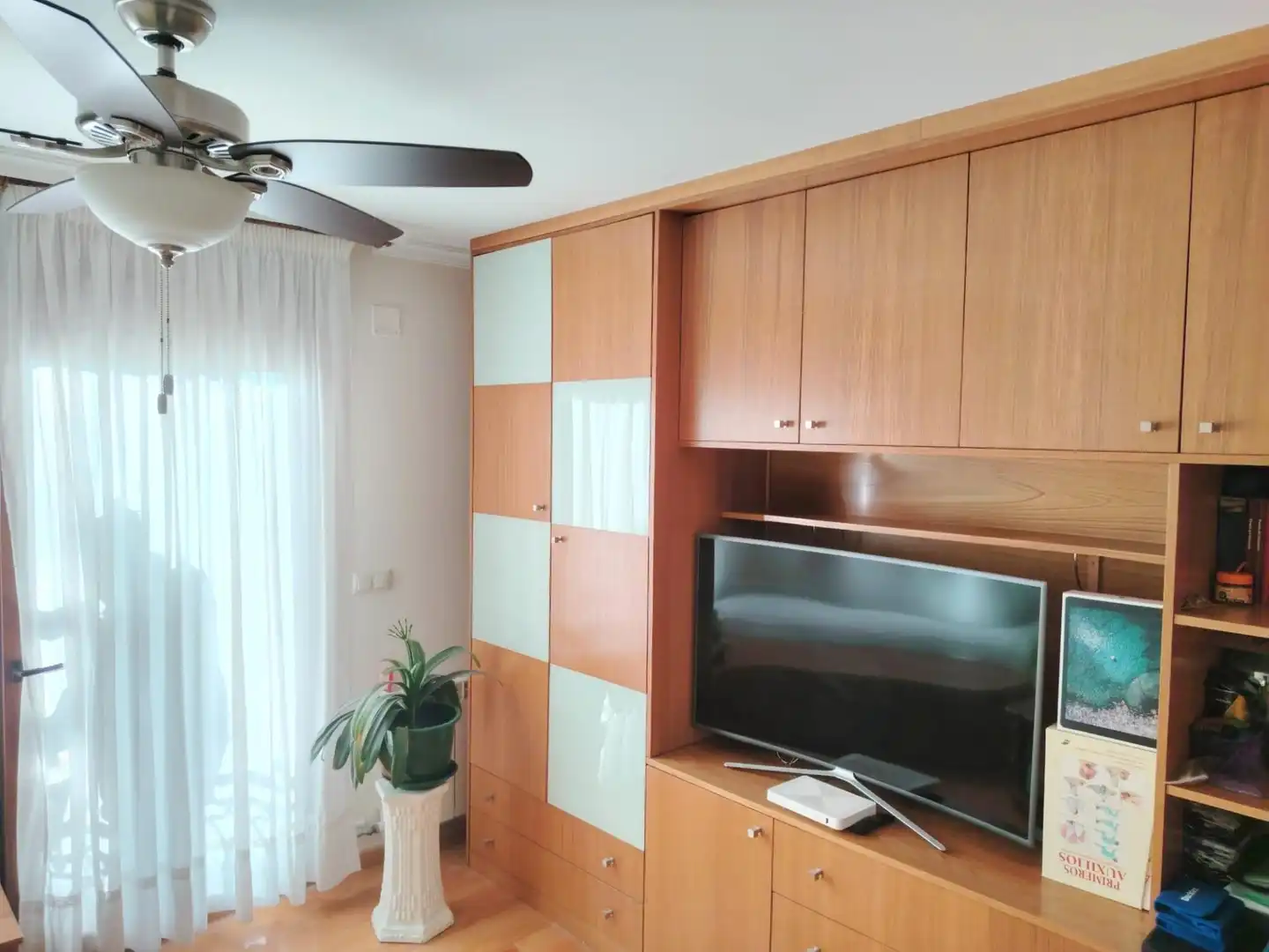 Sala de estar de Apartamento en venta en Nigrán con Calefacción, Terraza y Balcón