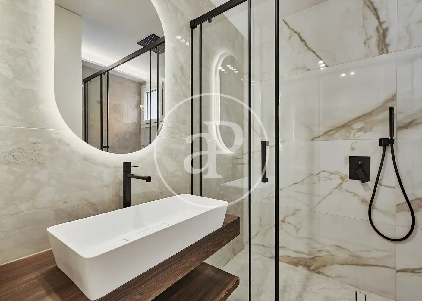 Baño de Piso en venta en Madrid con Aire acondicionado, Calefacción y Terraza