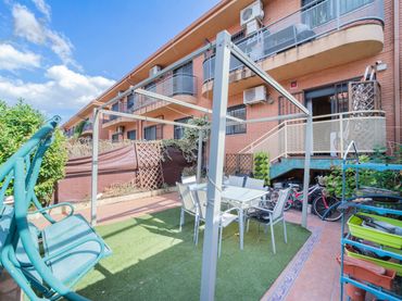 Casa a schiera con giardino in vendita a Calle Luis de Góngora