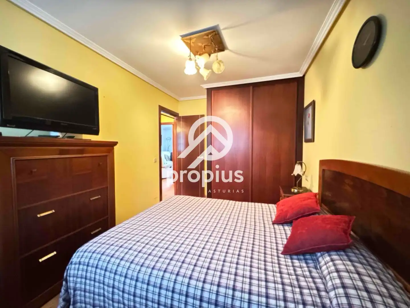 Habitación de Piso en venta en Llanes con Calefacción, Parquet y Trastero
