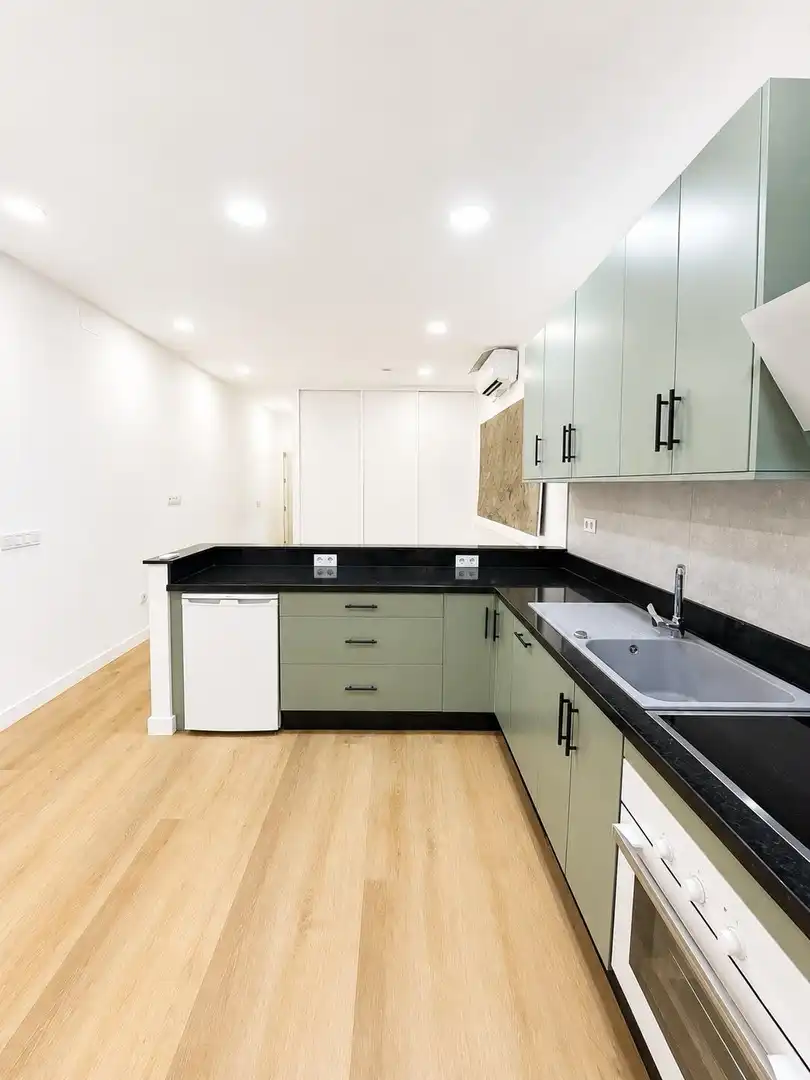 Cuina de Apartament en venda en Málaga amb Aire condicionat, Parquet i Alarma