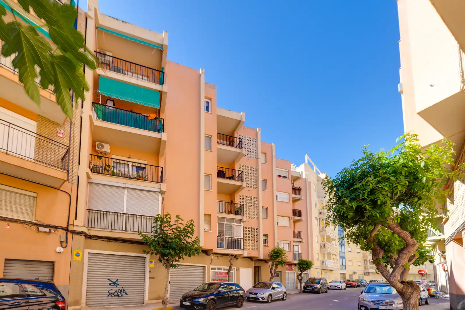 Vista exterior de Piso en venta en El Campello con Aire acondicionado, Terraza y Trastero