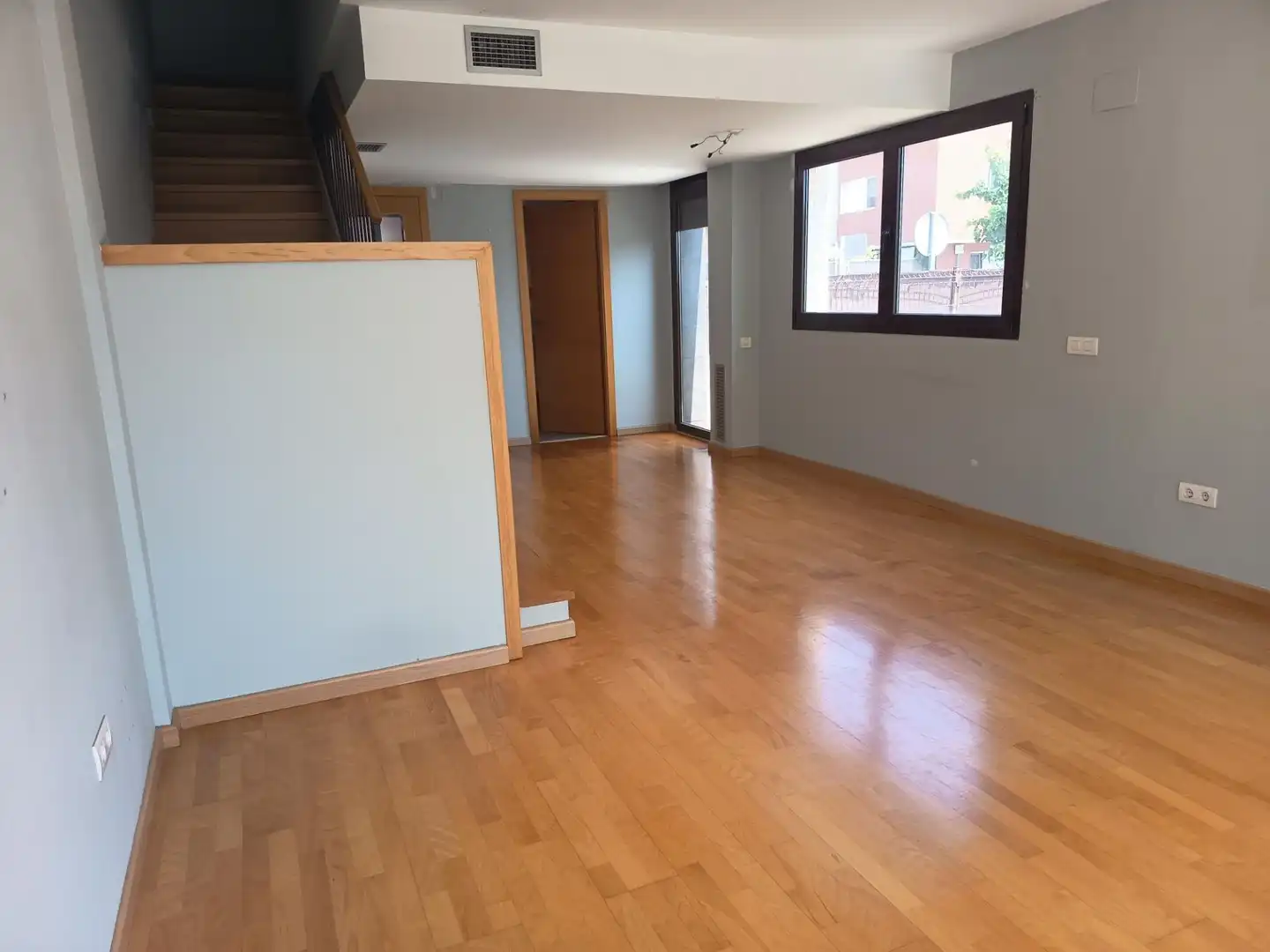 Detached homes for rent in Montgat  with Air Conditioner, Heating and Private garden