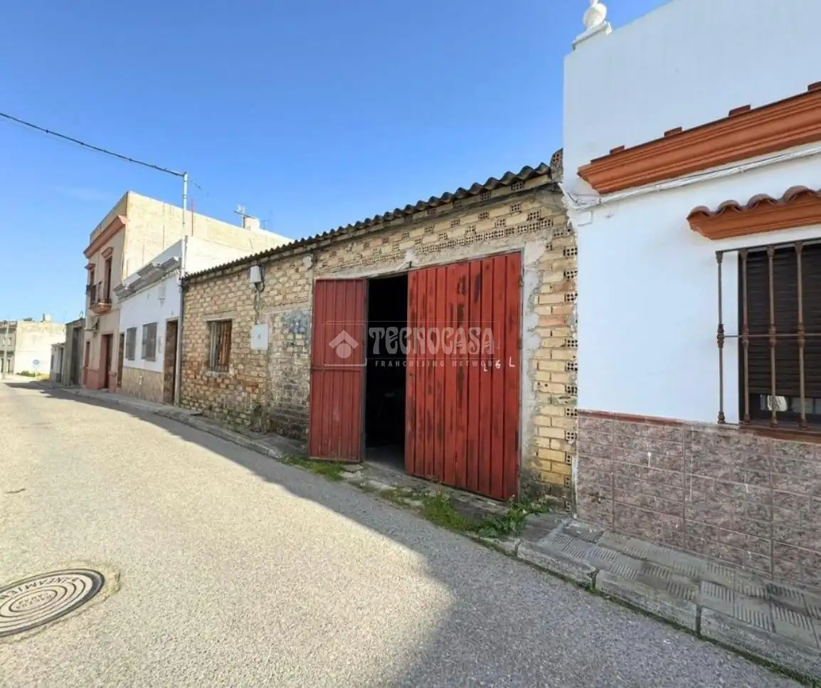 Außenansicht von Garage zum Verkauf in Las Cabezas de San Juan