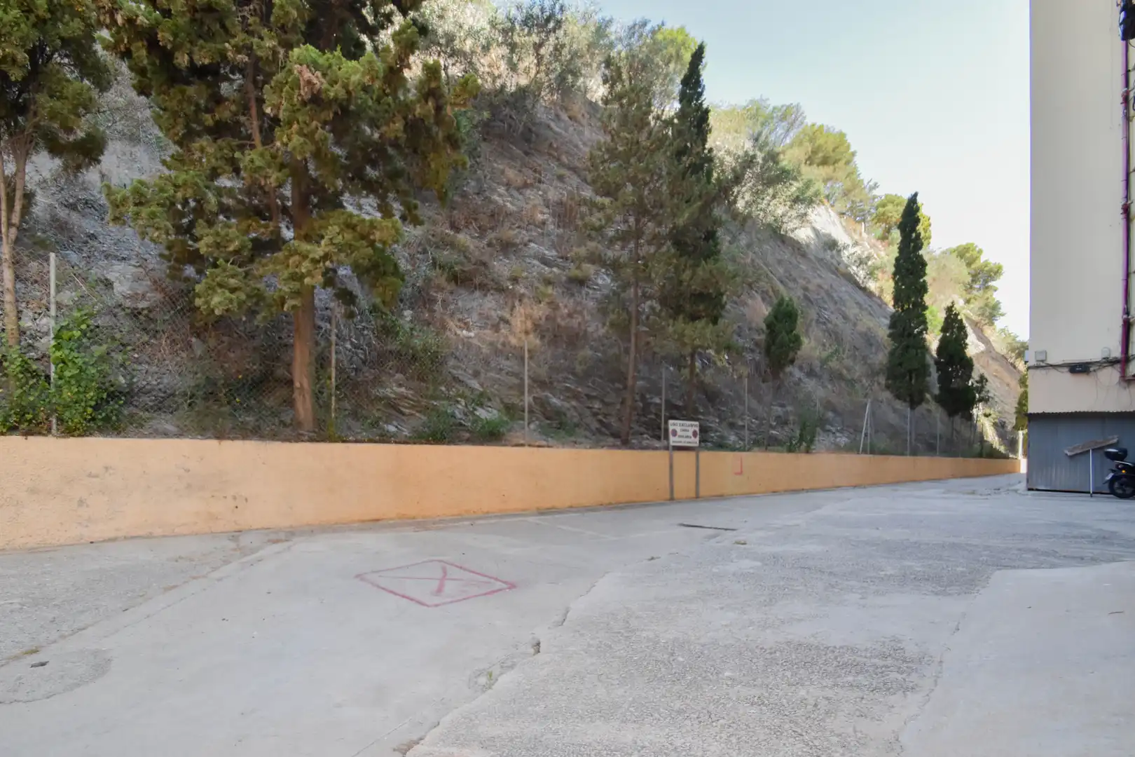 Parking of Flat for sale in Almuñécar  with Parquet flooring, Terrace and Furnished