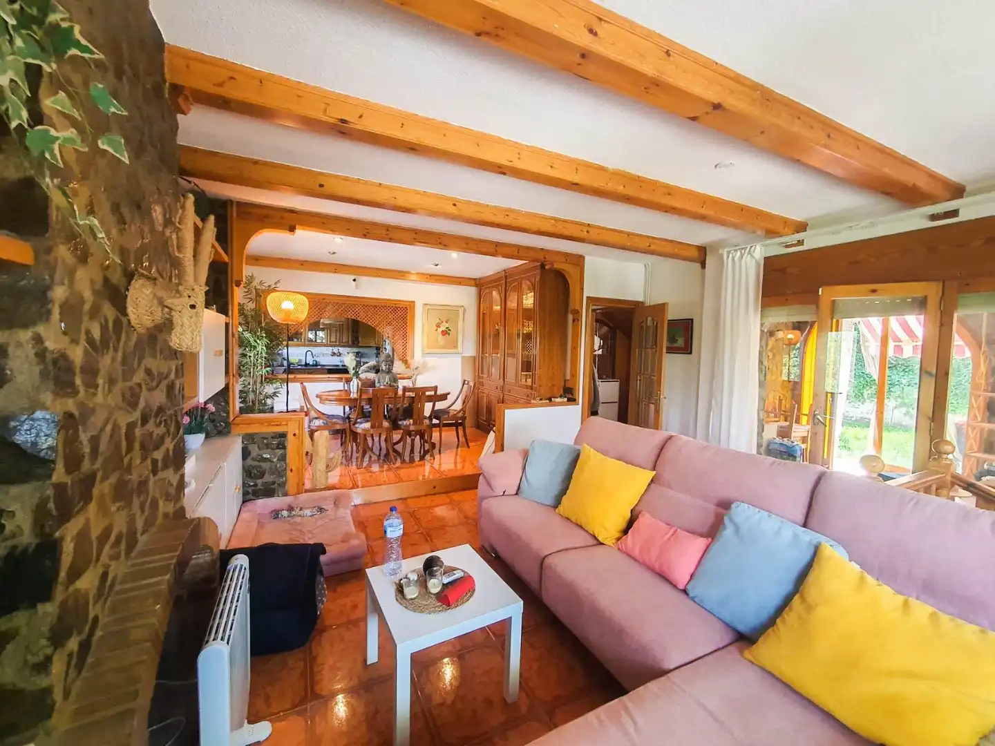 Sala d'estar de Casa o xalet en venda en Castellbisbal amb Aire condicionat, Calefacció i Jardí privat