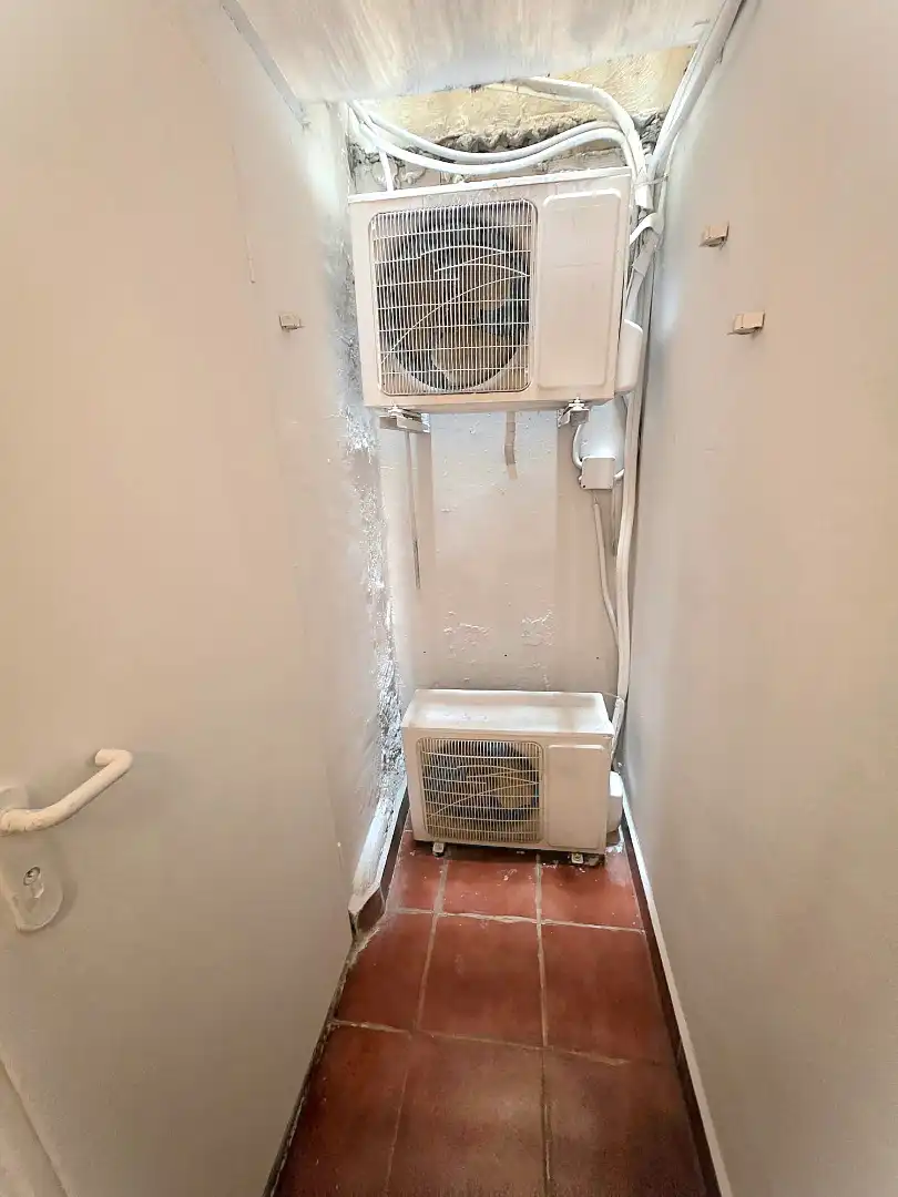 Loft zum Verkauf in L'Hospitalet de Llobregat mit Klimaanlage, Terrasse und Abstellraum