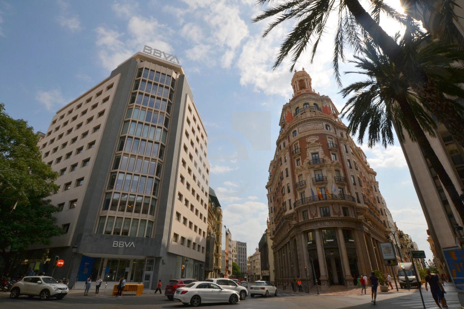 Vista exterior de Oficina en venda en  Valencia Capital amb Aire condicionat, Calefacció i Internet