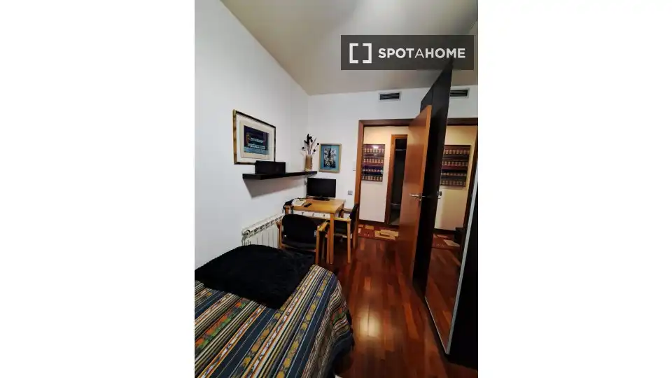 Room in Provençals del Poblenou