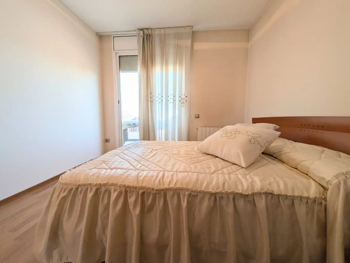 Habitación de Casa o chalet en venta en Santa Coloma de Gramenet con Aire acondicionado, Calefacción y Parquet