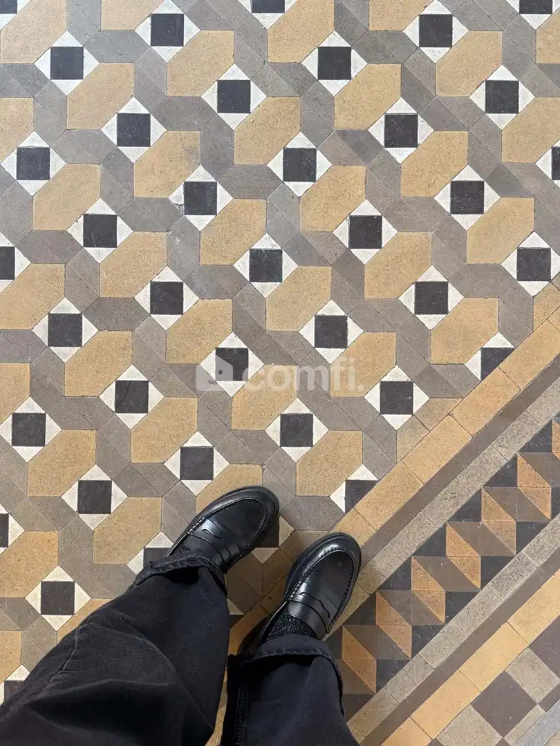 Vista exterior de Piso para compartir en Barcelona con Amueblado