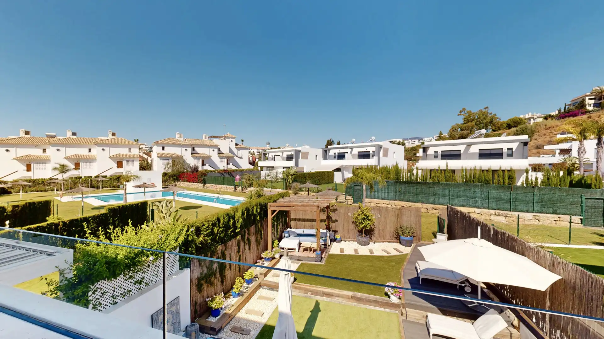 Casa pareada con piscina en venta en Selwo, imagen 44