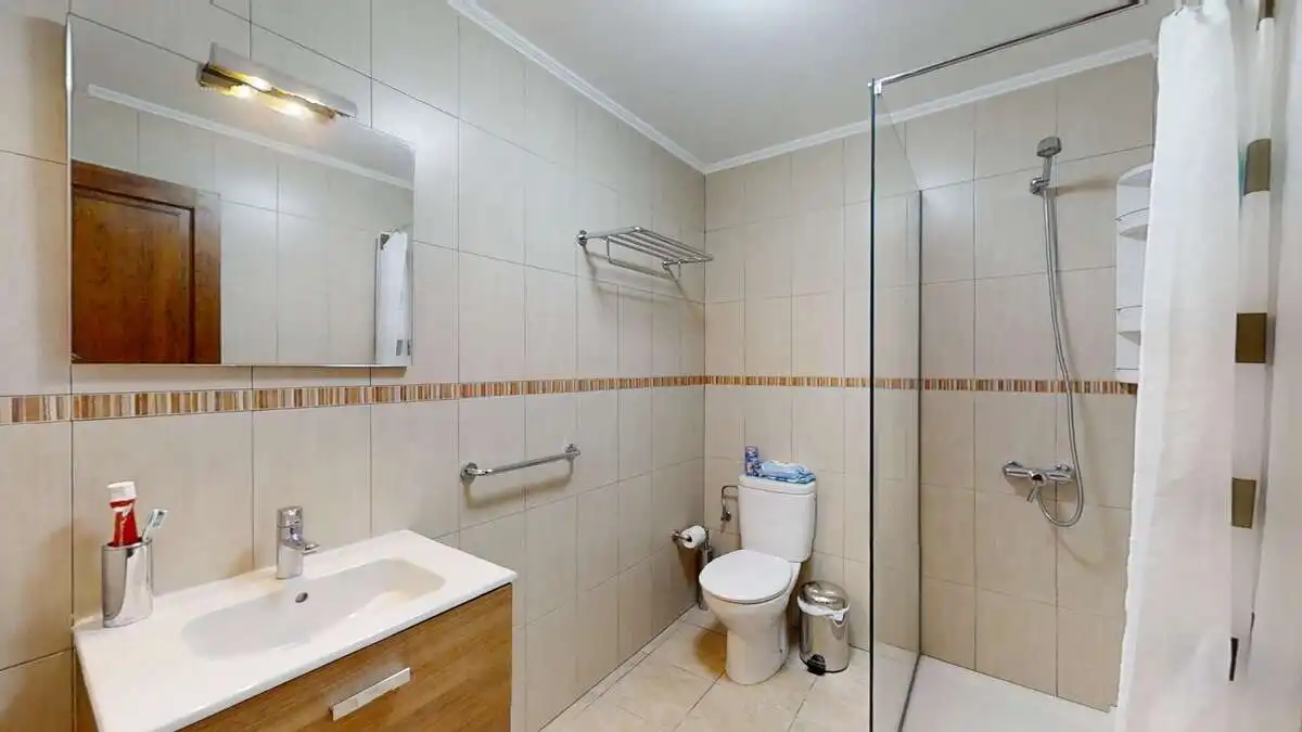 Bany de Casa o xalet en venda en Yaiza amb Aire condicionat, Jardí privat i Traster