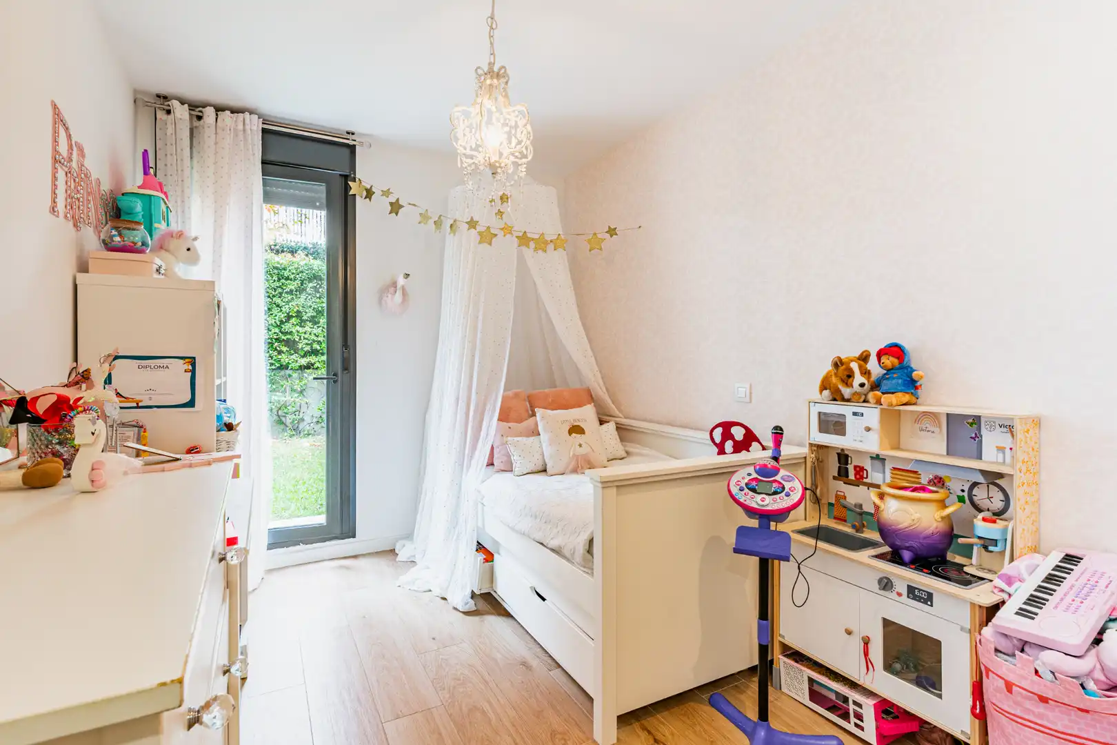 Bedroom of Flat for sale in Las Rozas de Madrid  with Air Conditioner, Heating and Private garden
