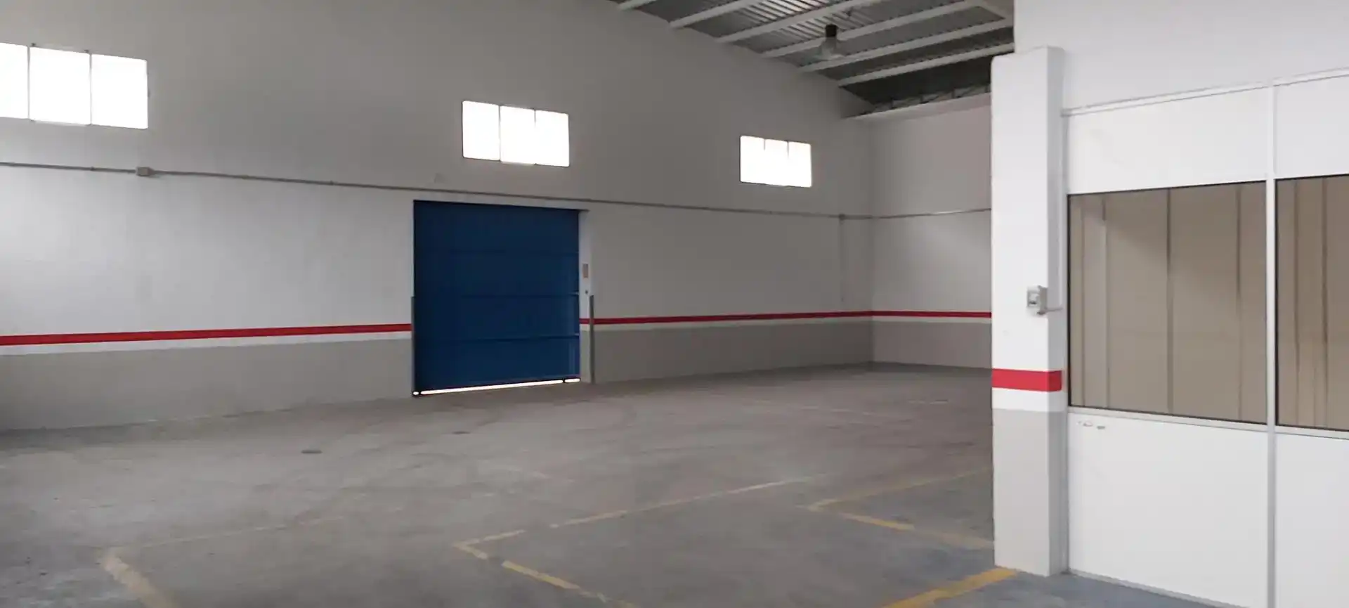 Nave industrial en venta en Paracuellos de Jarama