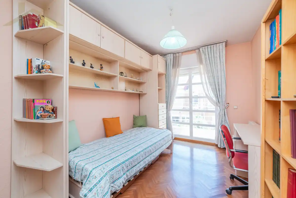 Bedroom of Detached homes for sale in Leganés  with Air Conditioner, Heating and Private garden