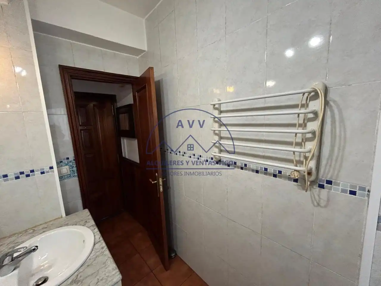 Badezimmer von Wohnung zum Verkauf in Vigo  mit Heizung und Möbliert