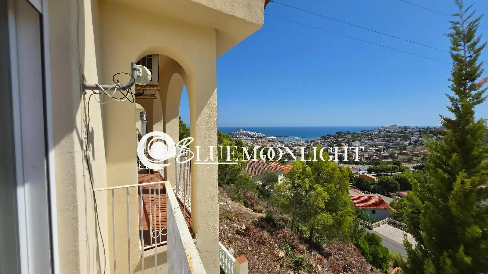 Vista exterior de Dúplex en venta en Peñíscola / Peníscola con Aire acondicionado, Calefacción y Jardín privado