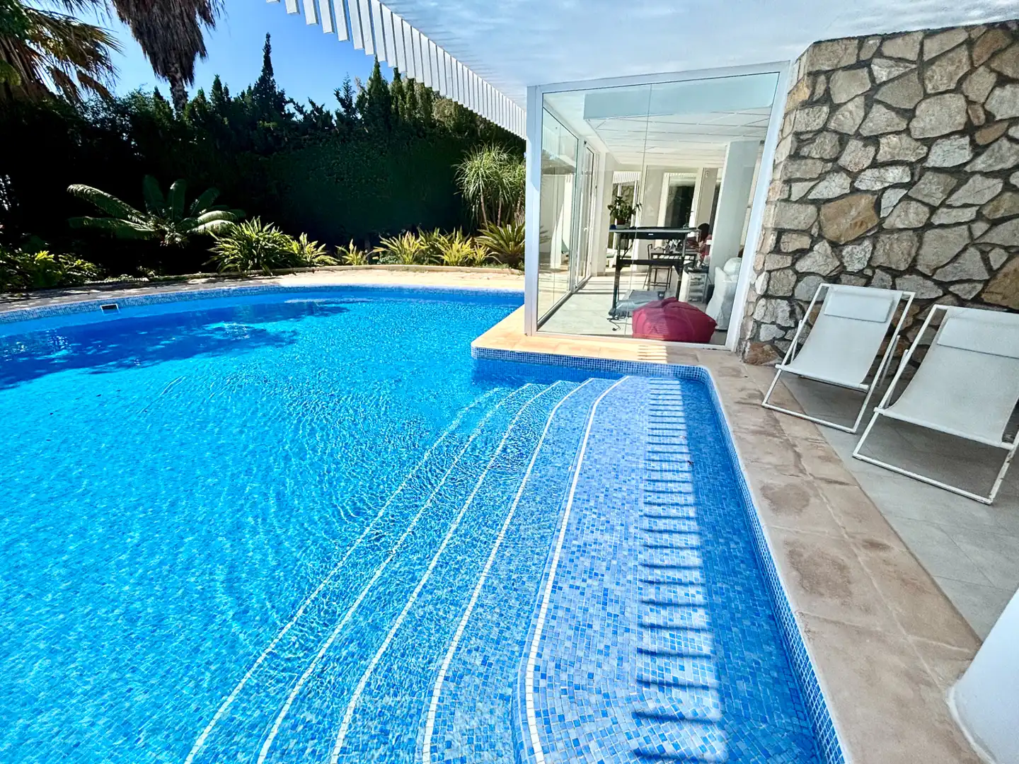 Piscina de Casa o xalet en venda en Alicante / Alacant amb Jardí privat, Terrassa i Traster
