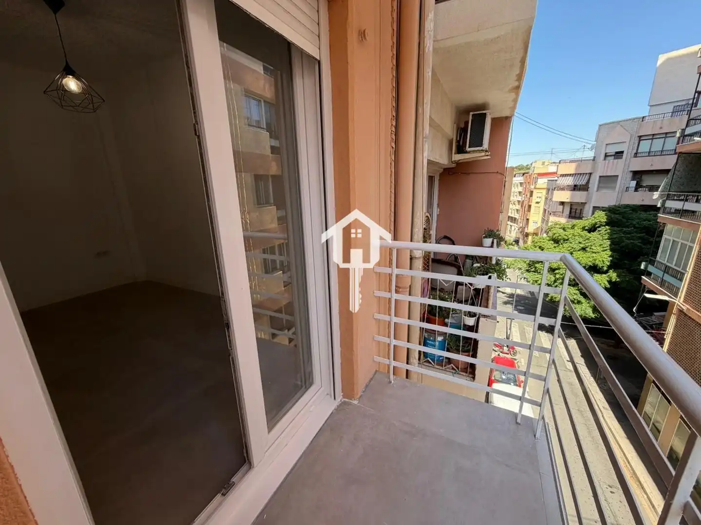Terraza de Piso en venta en Alicante / Alacant con Balcón