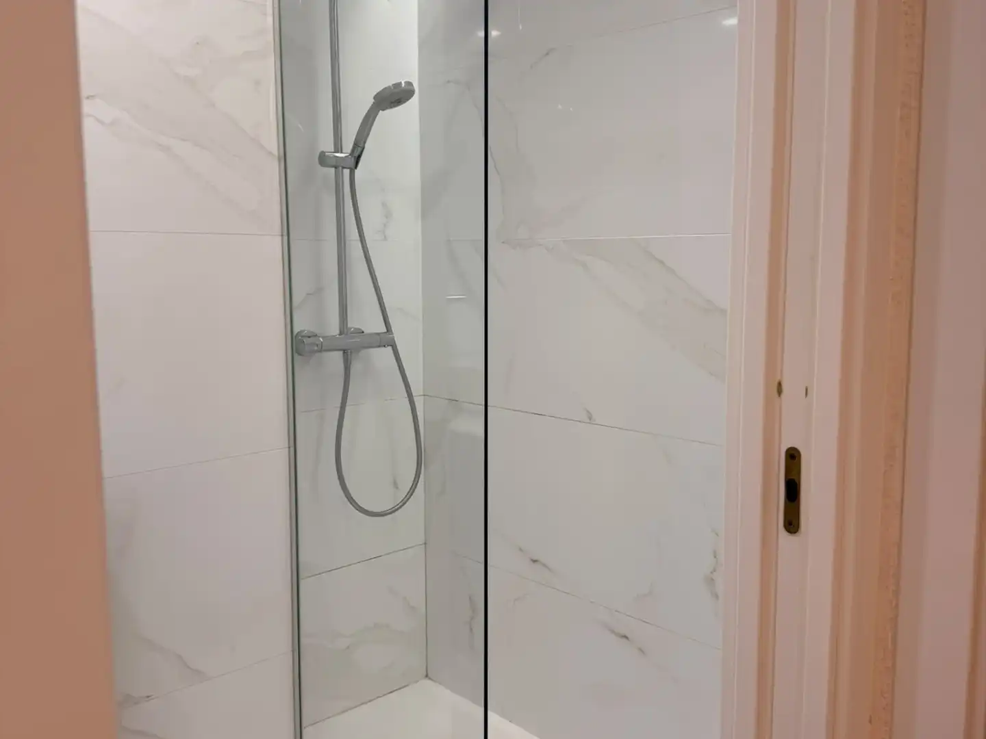 Bany de Pis de lloguer en Murcia amb Aire condicionat, Calefacció i Terrassa