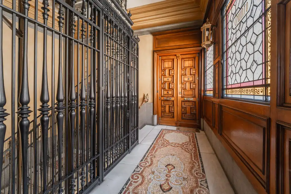 Flat for rent in Madrid  with Air Conditioner, Heating and Balcony
