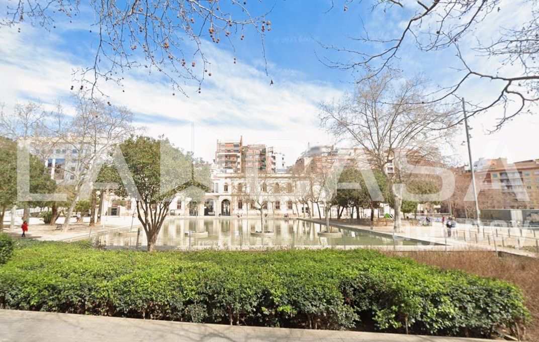 Exterior view of House or chalet for sale in  Barcelona Capital