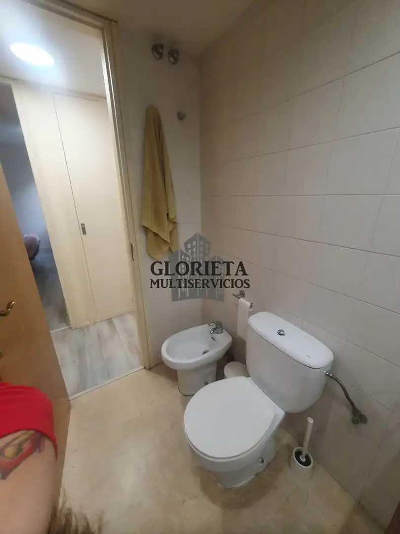 Baño de Piso en venta en Vigo  con Calefacción, Trastero y Amueblado
