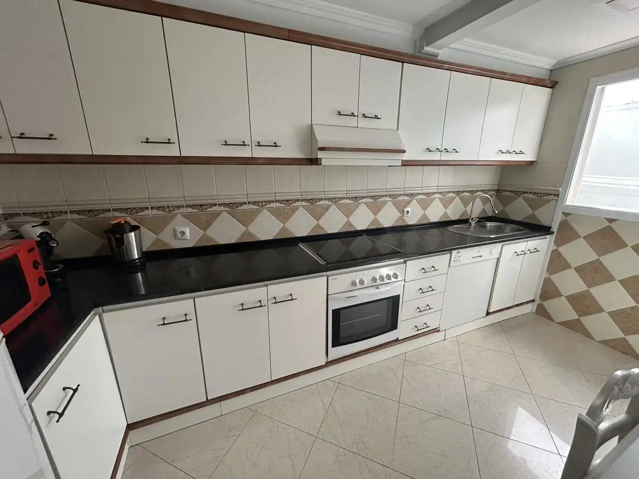 Cocina de Piso de alquiler en Málaga con Aire acondicionado, Calefacción y Terraza