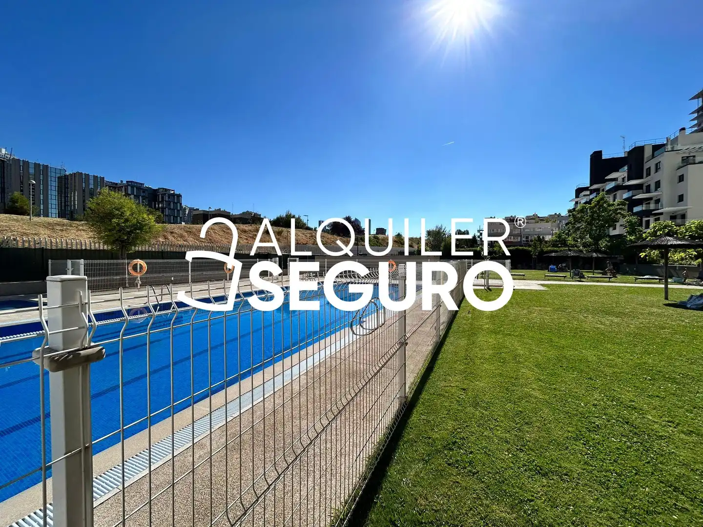 Piscina de Pis de lloguer en Madrid amb Aire condicionat, Calefacció i Piscina