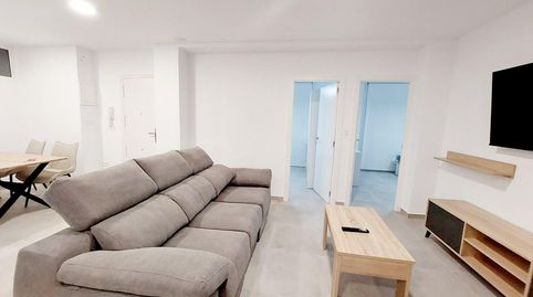 Foto 2 de Piso de alquiler en Plaza Crevillente - Antiguos Juzgados - El Asilo, Elche / Elx
