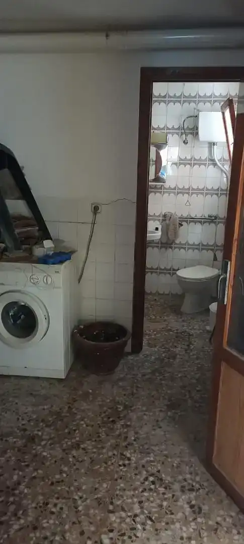 Bany de Casa adosada en venda en Caudete amb Moblat, Forn i Rentadora