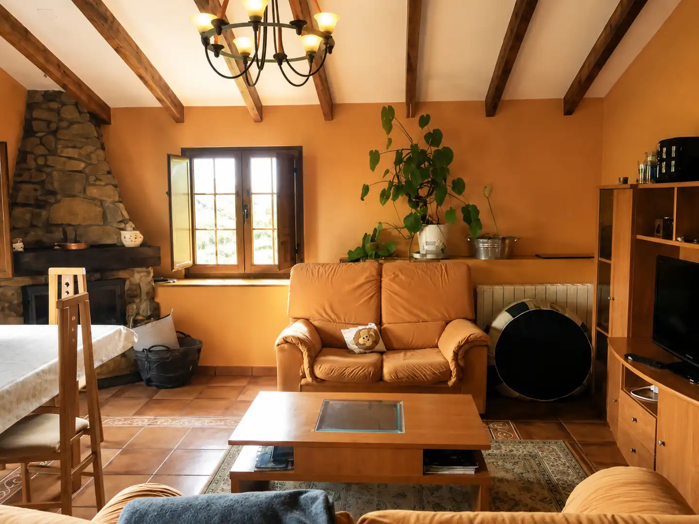 Sala de estar de Casa o chalet de alquiler en Riotuerto con Calefacción, Terraza y Trastero