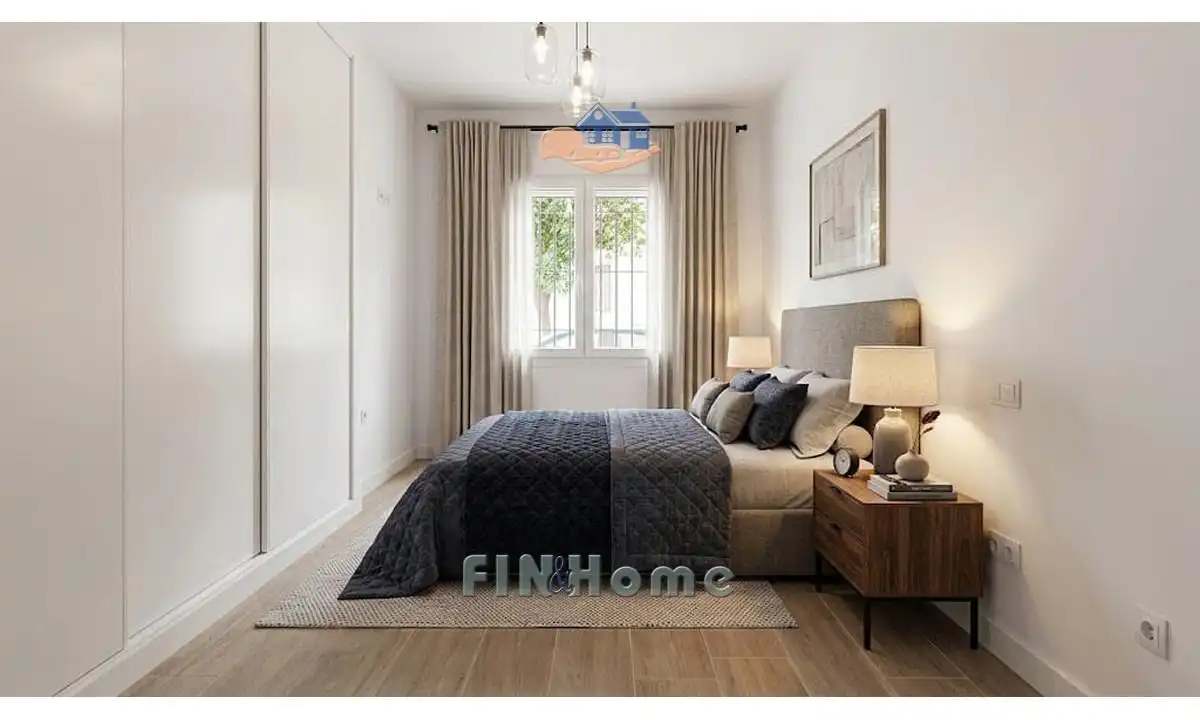 Habitación de Piso en venta en Sevilla con Aire acondicionado y Calefacción