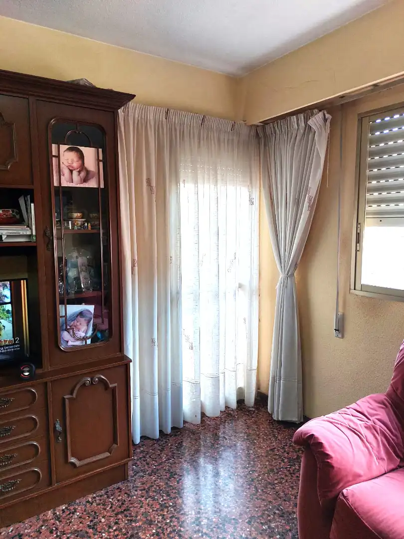 Habitación de Piso en venta en Valencia con Aire acondicionado, Horno y Balcón