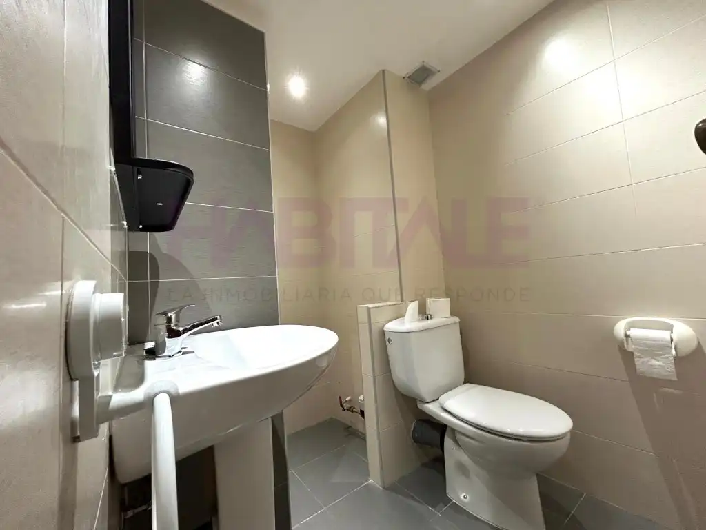 Bathroom of Flat for rent in Valencia  with Furnished