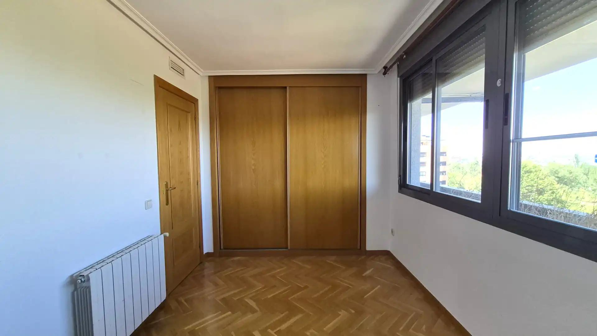 Bedroom of Attic for rent in Madrid  with Terrace and Community pool
