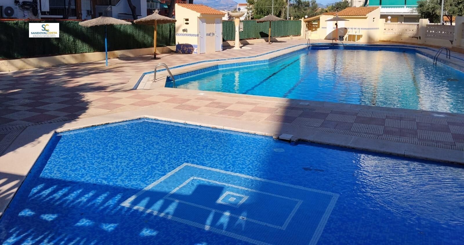 Swimming pool of Apartment for sale in Alicante / Alacant  with Air Conditioner and Community pool