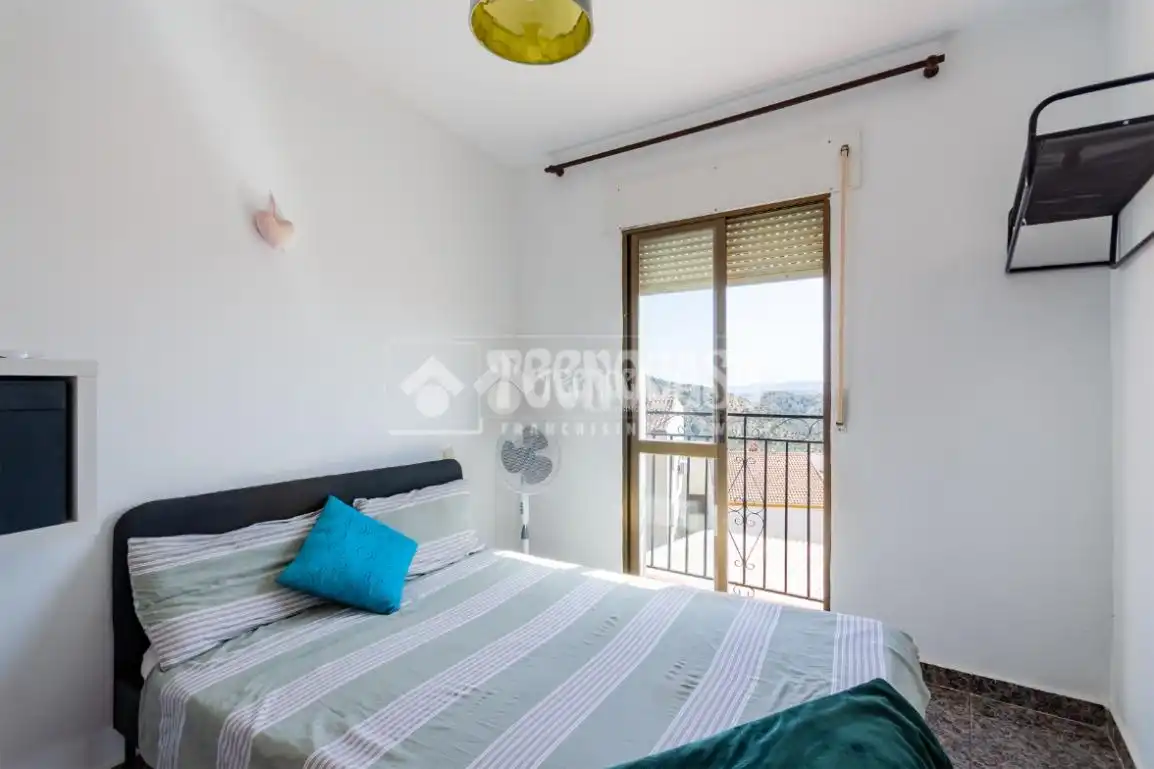 Habitación de Casa o chalet en venta en Alcaucín con Terraza y Balcón
