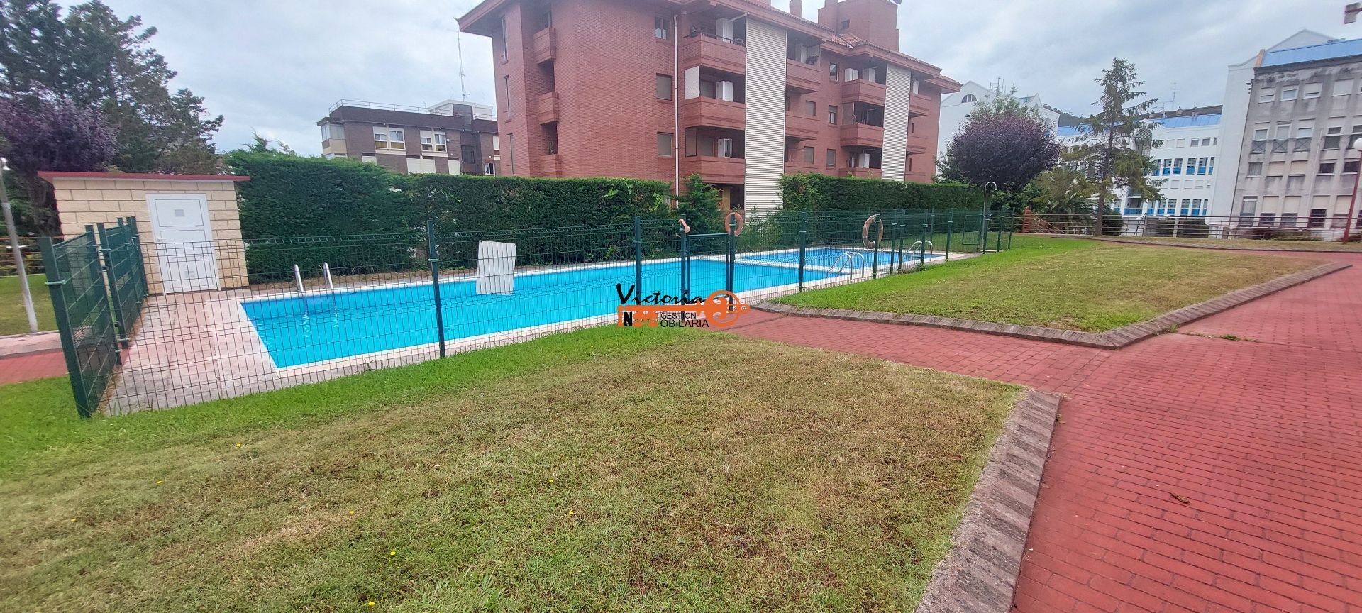 Swimming pool of Flat for sale in Castro-Urdiales  with Heating, Terrace and Community pool