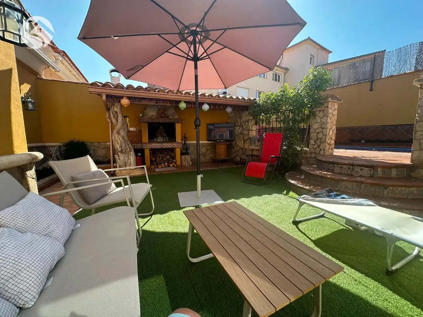 Terrassa de Casa adosada en venda en Arcas del Villar amb Calefacció, Jardí privat i Traster