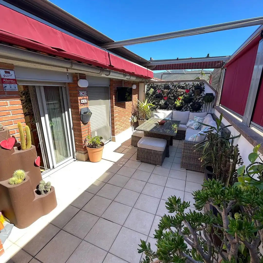 Terrassa de Casa o xalet en venda en Montcada i Reixac amb Aire condicionat, Terrassa i Traster